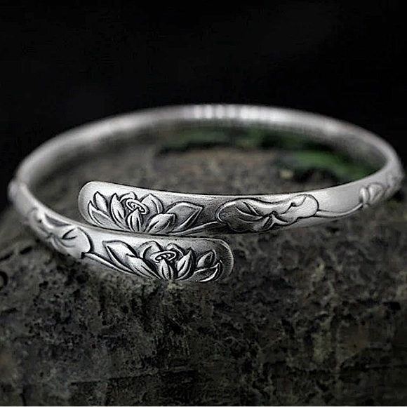 Sterling Silver Lotus Mantra Bangle Bracelet - Picture 5 of 9